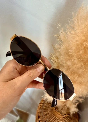 Gafas sol tendencia dorado-Lunettes de soleil tendance dorées, marque: Local, état: Neuf sans étiquette, 15,00 €, 16,45 € Protection acheteurs incluse