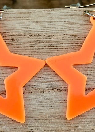 Boucles d’oreilles orange fluo (années 80), marque: Artisan, état: Neuf sans étiquette, 2,00 €, 2,80 € Protection acheteurs incluse