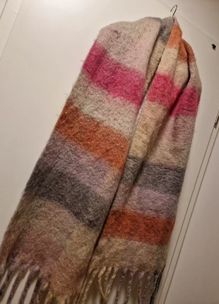 Schal Winter bunt, marque: NO LABEL, état: Bon état, 2,00 €, 2,80 € Protection acheteurs incluse