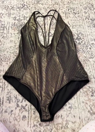 Soleil sucré – Body noir effet métallisé or (taille XL), merk: Soleil, staat: Nieuw zonder prijskaartje, maat: XL / 42 / 14, € 15,00, € 16,45 inclusief Kopersbescherming
