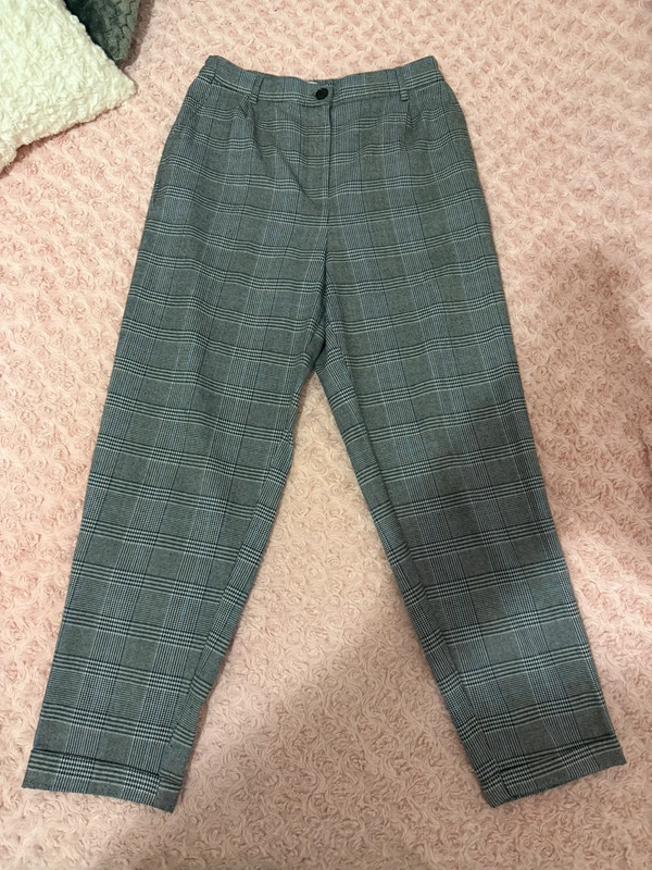 Pantalon camaïeu à carreaux taille 38/40 en très bon état