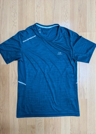 T-shirt de sport Kalenji Bleu marine, brand: Kalenji, condizioni: Ottime, taglia: M, €10.00, €11.20 include la Protezione acquisti