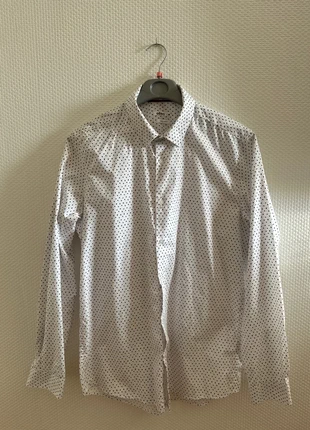 chemise blanche avec des motifs Regular fit taille M, brand: Gémo, condition: Good, size: M, €2.00, €2.80 includes Buyer Protection