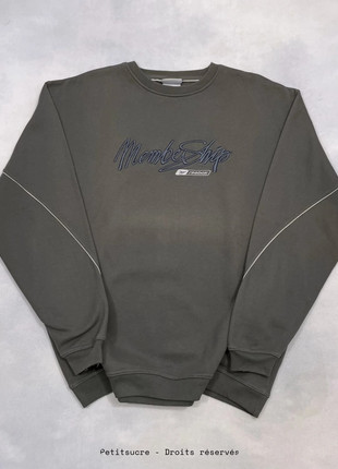 Rare Pull Reebok Membership y2k Gris brodé Oversize Crew Neck Sweatshirt - L /532B, marque: Reebok, état: Très bon état, taille: L, 31,90 €, 34,20 € Protection acheteurs (Pro) incluse