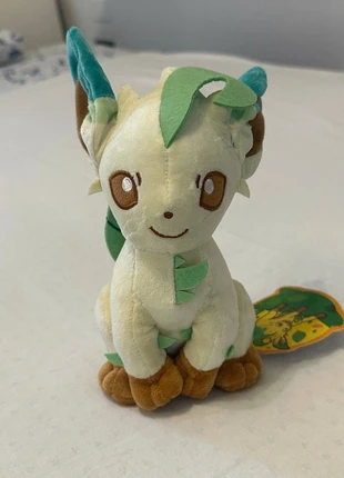 Sylveon / Nymphali / Feelinara 20cm, merk: Pokémon, staat: Nieuw met prijskaartje, maat: Universeel, € 9,90, € 11,10 inclusief Kopersbescherming