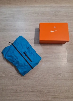 K-way nike bleu, marca: Nike, estado: Muy bueno, tamaño: M, 23,95 €, 25,85 € Protección al comprador incluida