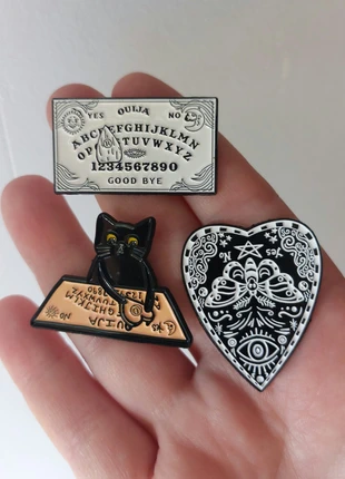 Lots de 3 broches Witch Épouvante drôle, marke: Spirit board cat, zustand: Neu, 9,00 €, 10,15 € inklusive Vinted-Käuferschutz