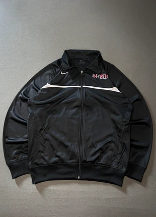 Nike Club North Volleyball Black & White Track Jacket – Taglia M, brand: Nike, condizioni: Ottime, taglia: M, €30.00, €32.20 include la Protezione acquisti
