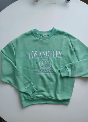 Sweat imprimé vert brodé blanc los angeles taille xs pimkie, marque: Pimkie, état: Très bon état, taille: XS / 34 / 6, 6,00 €, 7,00 € Protection acheteurs incluse