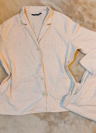 Ensemble Kiabi en coton rose à rayures irisées- taille L, brand: Kiabi, condition: Very good, size: L / 40 / 12, €12.00, €13.30 includes Buyer Protection