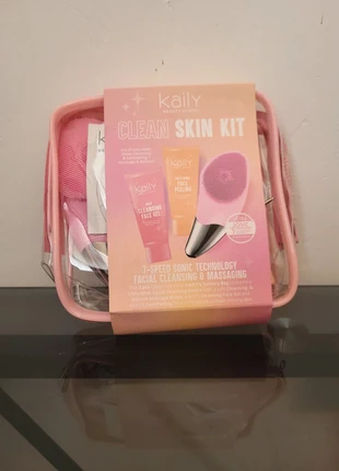 Coffret nettoyant visage, brand: Kaily Beauty Studio, condition: New with tags, €10.00, €11.20 includes Buyer Protection