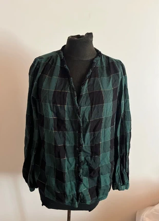 Chemise à carreaux verte et noir taille M de Kiabi en très bon état, marque: Kiabi, état: Très bon état, taille: M / 38 / 10, 4,00 €, 4,90 € Protection acheteurs incluse