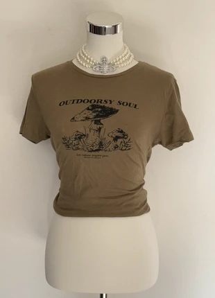 T-shirt Verde fairygrunge taglia M, marca: Pull & Bear, estado: Nuevo sin etiquetas, tamaño: M / 38 / 10, 15,00 €, 16,45 € Protección al comprador incluida