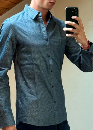 Chemise bleue motifs, marke: Galeries Lafayette, zustand: Neu, größe: M, 5,00 €, 5,95 € inklusive Vinted-Käuferschutz