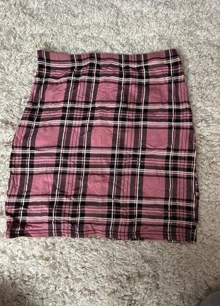 PLT Pink and Black Checkered Skirt, brand: PrettyLittleThing, condition: New without tags, size: M / 38 / 10, €2.50, €3.33 includes Buyer Protection