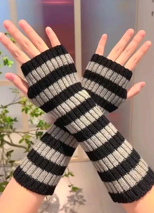 Mitaines rayées Y2K vintage 2000s, marque: CHROME, état: Neuf sans étiquette, taille: Taille unique, 9,50 €, 10,68 € Protection acheteurs incluse