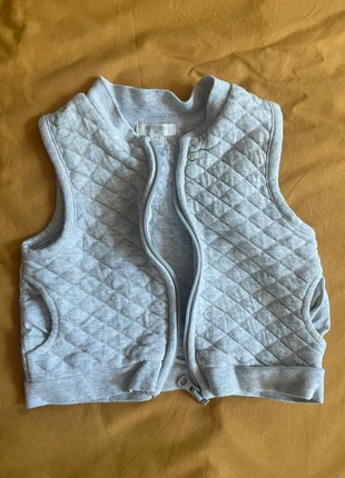 Grey gilet, brand: Purebaby, condition: Very good, size: 3-6 months / 62 cm, €5.00, €5.95 includes Buyer Protection