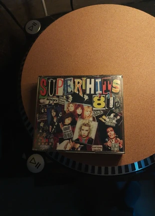Superhits of the 80'S 4 CD Box, estado: Muy bueno, 3,00 €, 3,85 € Protección al comprador incluida