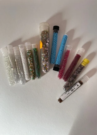 13 tubes de rocailles, staat: Goed, maat: Universeel, € 2,00, € 2,80 inclusief Kopersbescherming