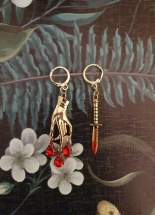 Boucles d'oreilles assassin or et sang, marca: Darkside, estado: Nuevo con etiquetas, 15,00 €, 16,45 € Protección al comprador incluida