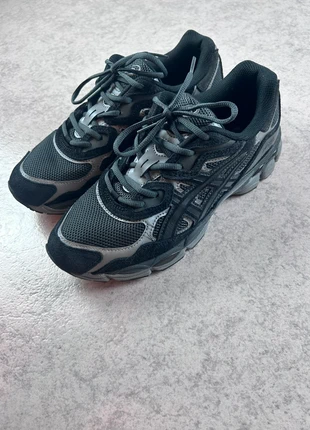 Asics Gel-NYC – Noir / Gris – Taille 41,5, marca: Asics, estado: Muito bom, tamanho: 41,5, €55.00, €58.45 inclui Proteção do Comprador