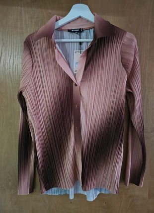 Chemise plissée dégradée – Missguided – Taille M, brand: Missguided, condizioni: Nuovo con cartellino, taglia: M / IT 42 / EU 38, €10.00, €11.20 include la Protezione acquisti