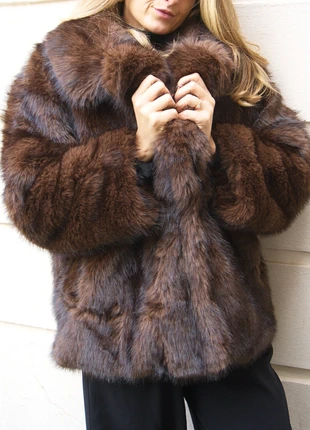 Manteau Fausse Fourrure marron | Taille M | Neuf avec étiquette | Chaud et Doublé, merk: Fourrure, staat: Nieuw met prijskaartje, maat: M / 38 / 10, € 75,00, € 79,45 inclusief Kopersbescherming