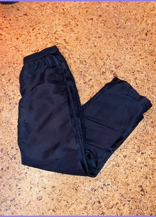 Vintage Lonsdale Trackpants baggy, marca: Lonsdale, estado: Muito bom, tamanho: M, €12.00, €13.30 inclui Proteção do Comprador