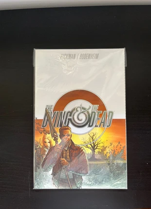 "The Dying and the Dead" de Jonathan Hickman (EN), staat: Heel goed, € 4,00, € 4,90 inclusief Kopersbescherming