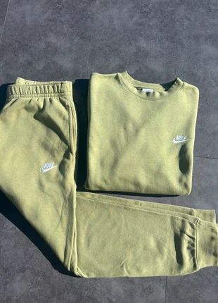 Survêtement Ensemble Nike kaki sweat + jogging - très bon état - taille L, brand: Nike, condition: Very good, size: L, €45.00, €47.95 includes Buyer Protection Pro