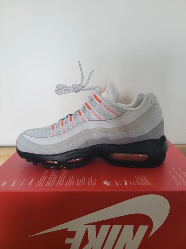 Nike Air Max 95 T37,5 100% Authentique - photo numéro 4