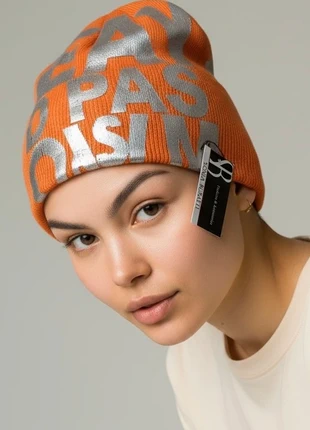 Orange Beanie with Silver Text – Sonia Buratti – New with Tag, marca: Sonia Buratti, estado: Novo com etiquetas, tamanho: Tamanho único, €5.99, €6.99 inclui Proteção do Comprador