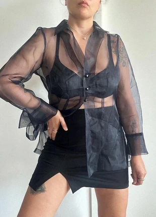 Camicia vintage nera trasparente con bottoni a cuore, marque: Vintage Dressing, état: Très bon état, taille: Taille unique, 25,00 €, 26,95 € Protection acheteurs incluse