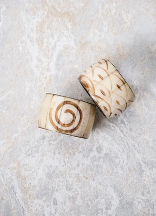 Vintage Bone & Brass Napkin Rings – Set of Two, brand: Vintage, condition: Very good, £12.00, £13.30 includes Buyer Protection