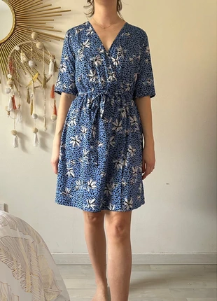 Robe motif ASOS marque influence, merk: ASOS, staat: Nieuw zonder prijskaartje, maat: M / 38 / 10, € 6,00, € 7,00 inclusief Kopersbescherming