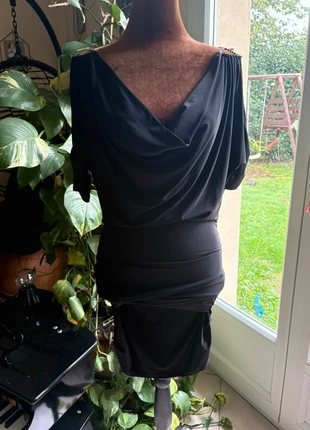 Mini robe de soirée amincissante sculptante drapée bijoux épaule, brand: Young Blood, condition: Very good, size: M / 38 / 10, €15.00, €16.45 includes Buyer Protection