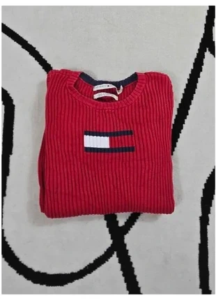 Pull Torsadé Tommy Hilfiger Col rond Taille S rouge Femme Women PULL352, merk: Tommy Hilfiger, staat: Heel goed, maat: S / 36 / 8, € 15,99, € 17,49 inclusief Kopersbescherming Pro