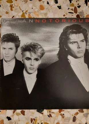 Duran duran notorious, staat: Heel goed, € 13,98, € 15,38 inclusief Kopersbescherming