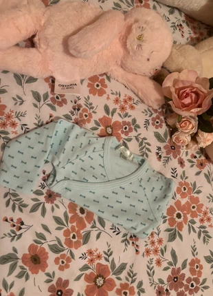 Body manche longue 1mois, état: Très bon état, taille: 1-3 mois / 56 cm, 2,00 €, 2,80 € Protection acheteurs incluse