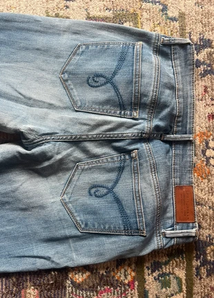 Vintage Esprit baggy flared low waist jeans with backpocket design, merk: Esprit, staat: Heel goed, maat: S / 36 / 8, € 12,00, € 13,30 inclusief Kopersbescherming