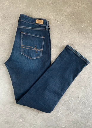 Jean Levi's Femme Denizen Modern Slim coupe droite W30 L32 - L - 40 FR Denim marine stretch, marque: Levi's, état: Très bon état, taille: L / 40 / 12, 22,50 €, 24,33 € Protection acheteurs incluse