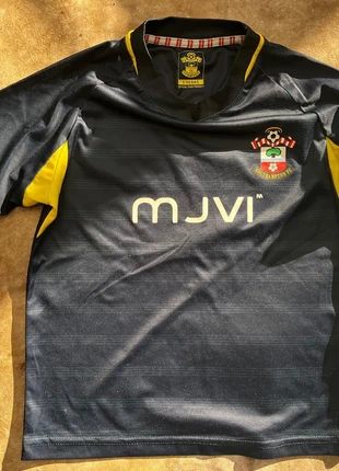 Southampton FC Age 5 years Kit, brand: southampton, condition: Very good, size: 5 years / 110 cm, £6.00, £6.78 includes Buyer Protection