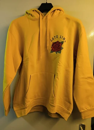 Gele hoodie, merk: Kariban, staat: Goed, maat: L, € 9,00, € 10,15 inclusief Kopersbescherming