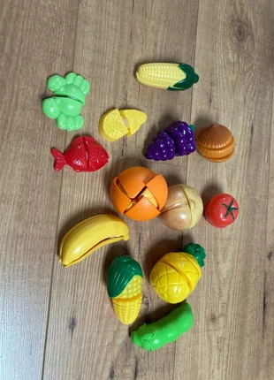 Fruits et légumes à scratch, zustand: Gut, größe: 18–24 Monate / 86, 2,00 €, 2,80 € inklusive Vinted-Käuferschutz