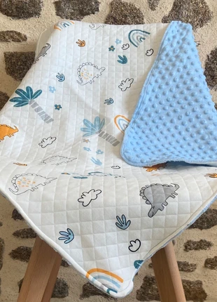 Couverture bébé ou plaide ou doudoune, marque: Naissance, état: Neuf sans étiquette, 15,50 €, 16,98 € Protection acheteurs (Pro) incluse