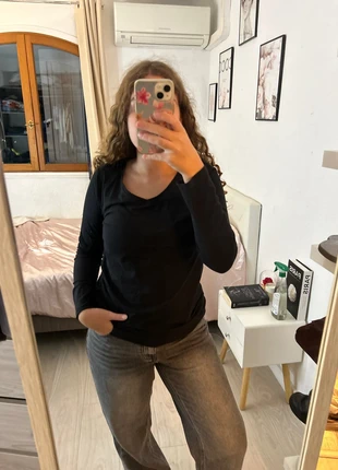 Haut manches longues col v, marque: Primark, état: Neuf sans étiquette, taille: S / 36 / 8, 2,50 €, 3,33 € Protection acheteurs incluse