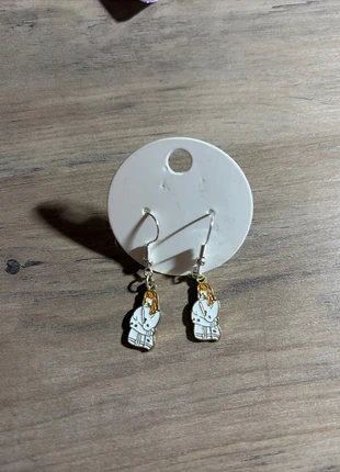 Boucles d’oreilles Taylor Swift, marque: Taylor Swift, état: Très bon état, 1,00 €, 1,75 € Protection acheteurs incluse