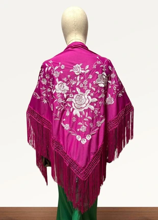 Mantón de flamenco buganvilla con bordado blanco, marca: BCN mantón buganvilla con blanco, estado: Muito bom, €12.00, €13.30 inclui Proteção do Comprador Pro