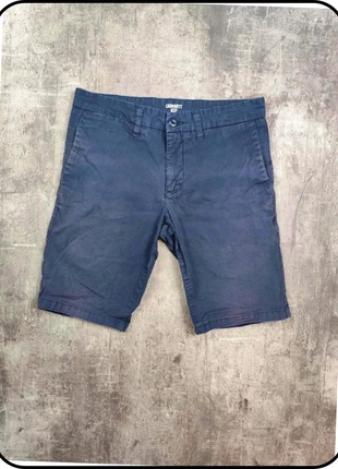 short chino noir carhartt wip taille 38, marque: Carhartt, état: Très bon état, taille: W29 | FR 38, 15,00 €, 16,45 € Protection acheteurs (Pro) incluse