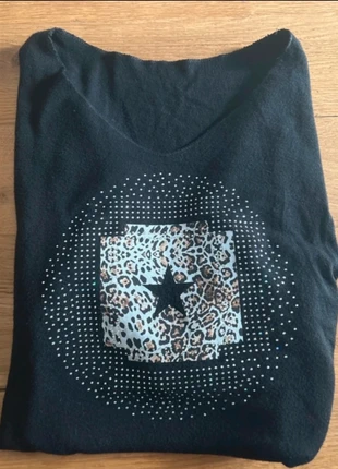 Pull noir motif léopard et étoile (détails strass brillants), état: Très bon état, taille: L / 40 / 12, 6,00 €, 7,00 € Protection acheteurs incluse